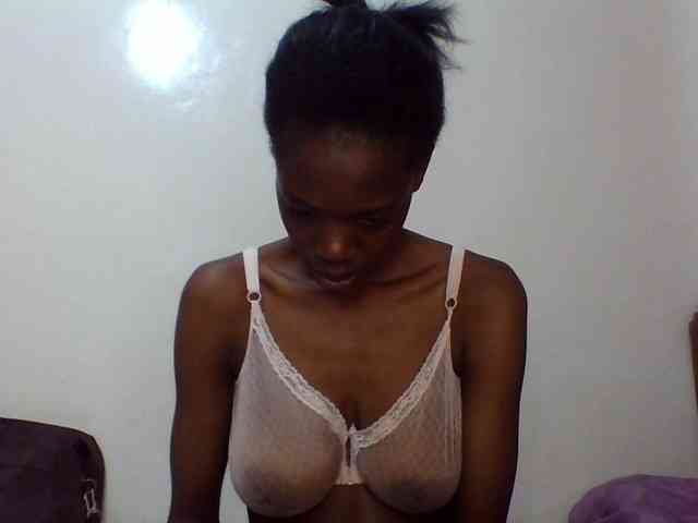 Sexxybellah6 webcam