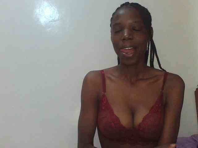 Sexxybellah6 webcam