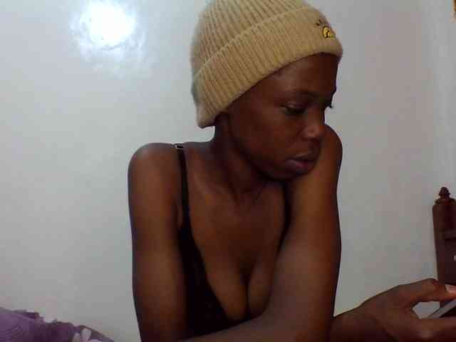 Sexxybellah6 webcam