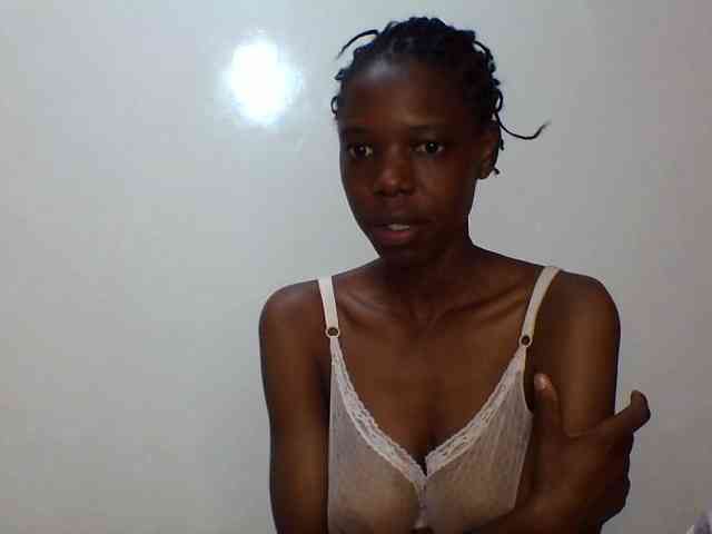 Sexxybellah6 webcam