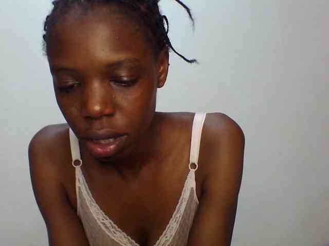 Sexxybellah6 webcam
