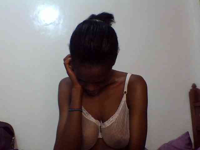 Sexxybellah6 webcam