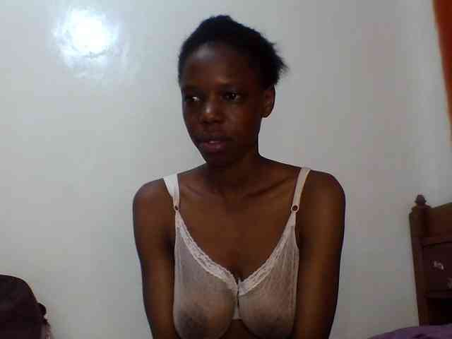 Sexxybellah6 webcam
