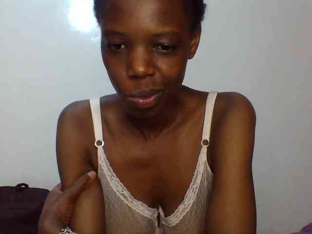 Sexxybellah6 webcam
