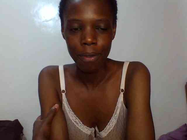Sexxybellah6 webcam