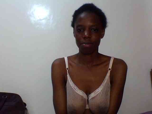 Sexxybellah6 webcam