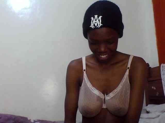 Sexxybellah6 webcam