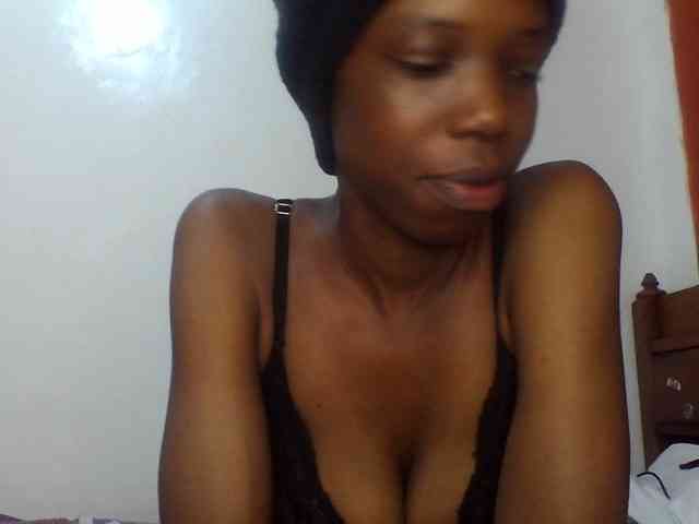 Sexxybellah6 webcam