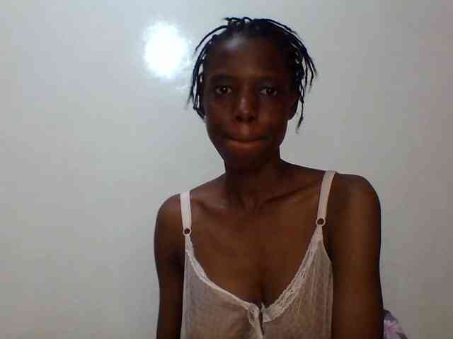 Sexxybellah6 webcam