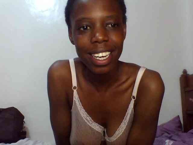 Sexxybellah6 webcam