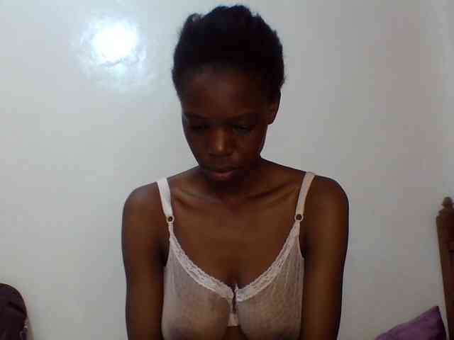 Sexxybellah6 webcam