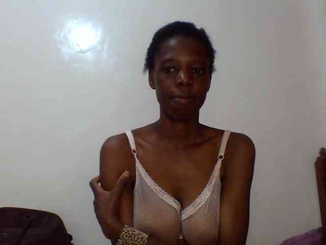 Sexxybellah6 webcam