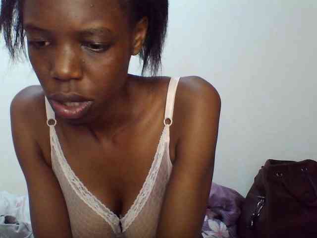 Sexxybellah6 webcam