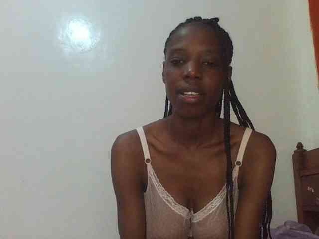 Sexxybellah6 webcam