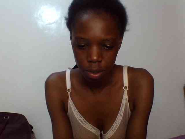 Sexxybellah6 webcam