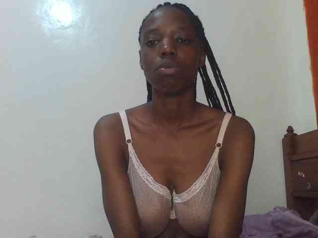 Sexxybellah6 webcam