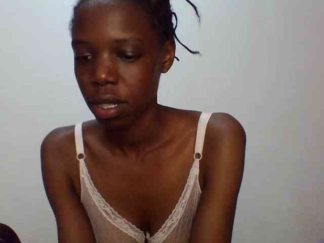 Sexxybellah6 webcam