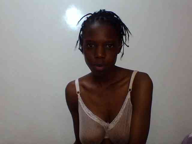 Sexxybellah6 webcam