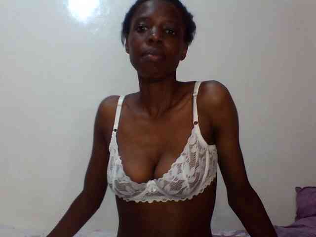 Sexxybellah6 webcam