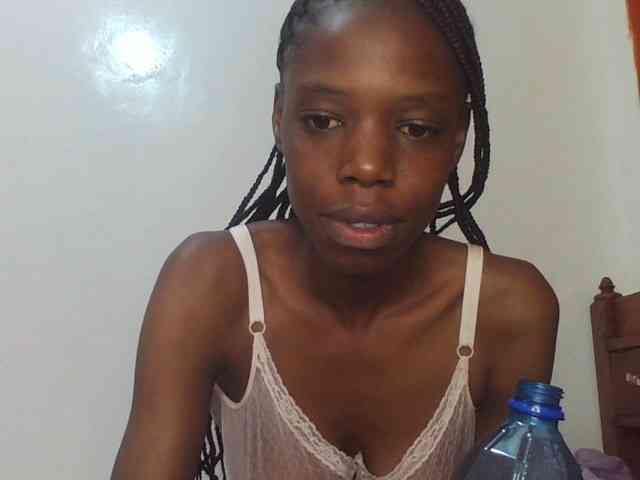 Sexxybellah6 webcam