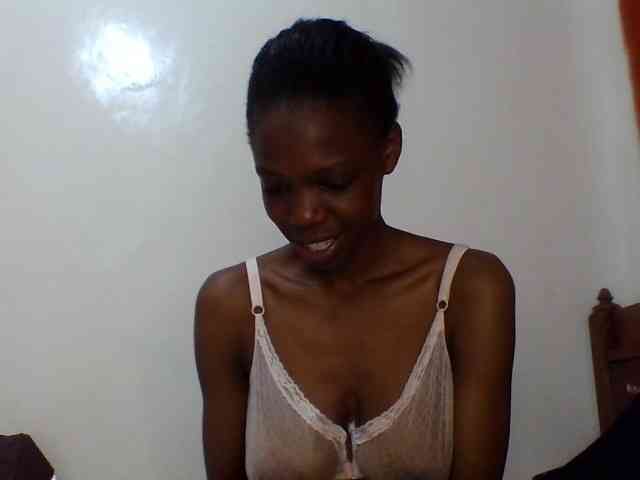 Sexxybellah6 webcam