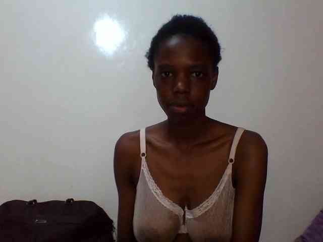 Sexxybellah6 webcam