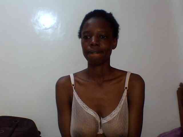 Sexxybellah6 webcam