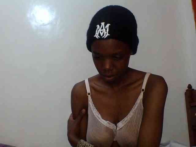 Sexxybellah6 webcam