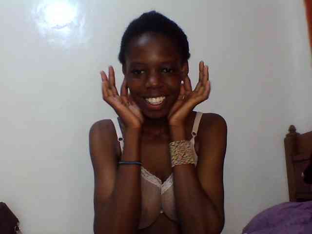 Sexxybellah6 webcam