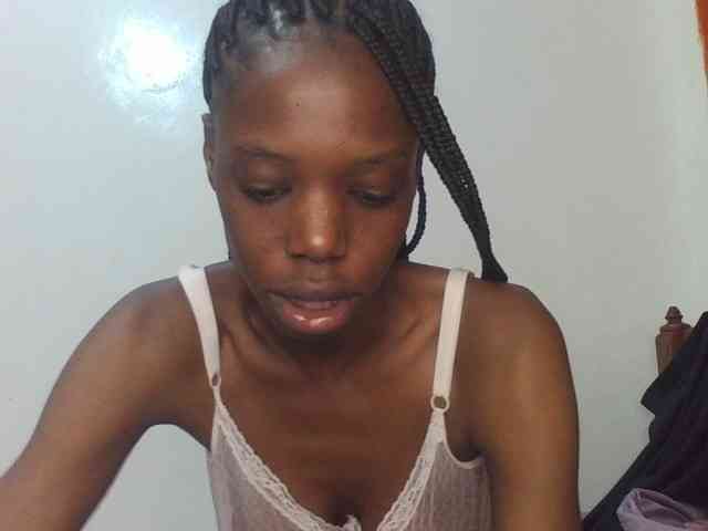 Sexxybellah6 webcam