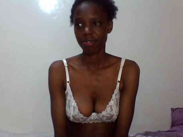 Sexxybellah6 webcam
