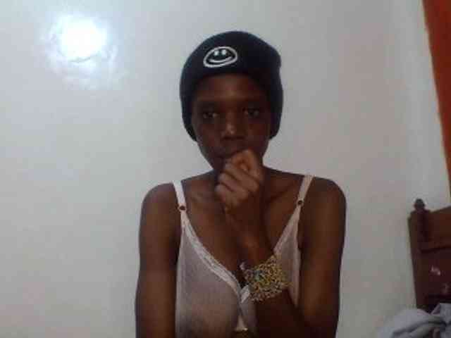 Sexxybellah6 webcam