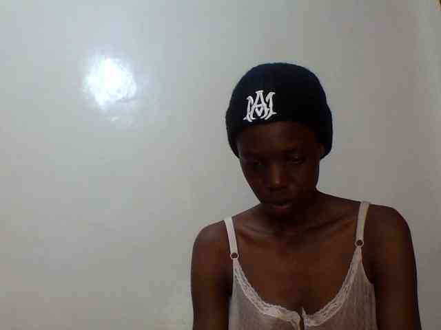 Sexxybellah6 webcam