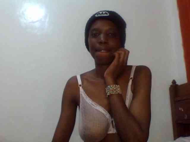 Sexxybellah6 webcam