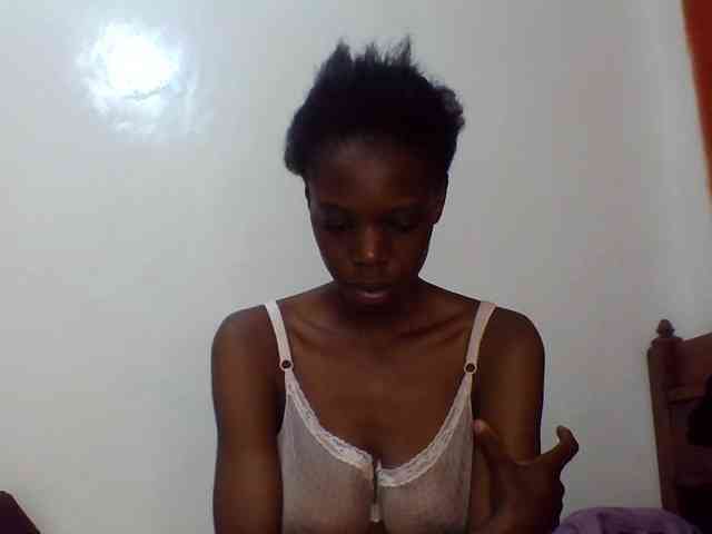 Sexxybellah6 webcam