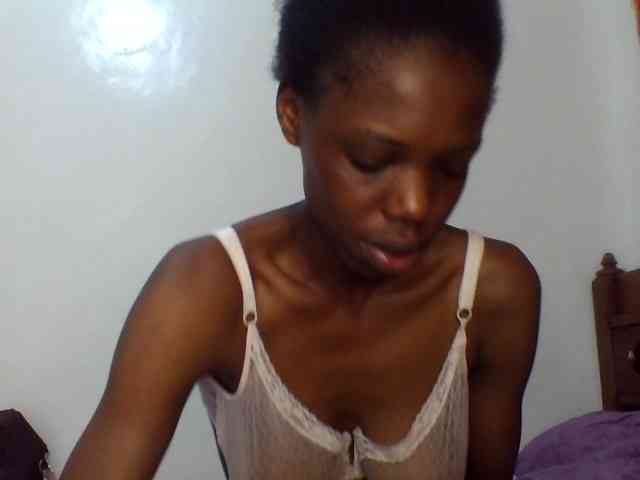 Sexxybellah6 webcam