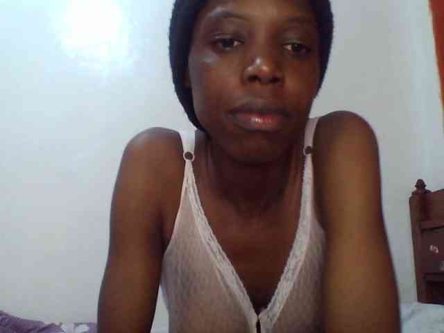 Sexxybellah6 webcam