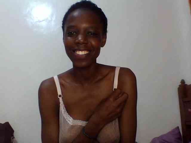 Sexxybellah6 webcam