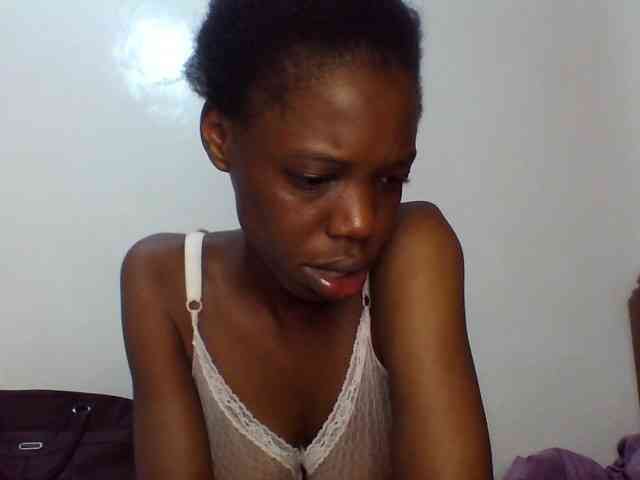 Sexxybellah6 webcam