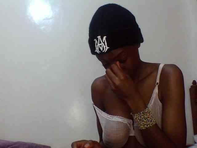 Sexxybellah6 webcam