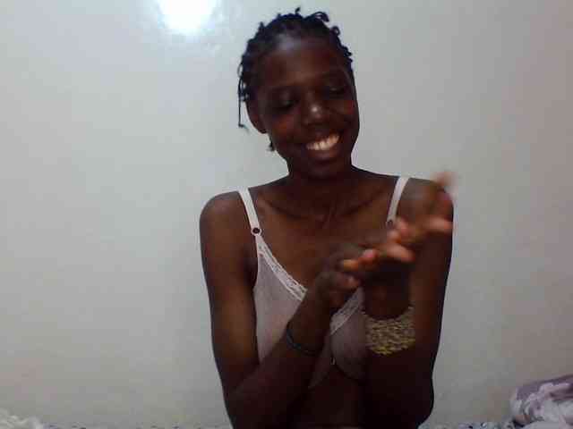 Sexxybellah6 webcam