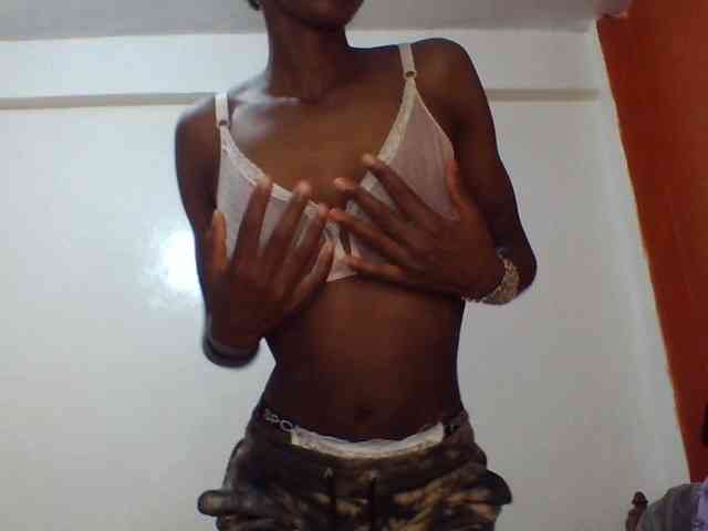 Sexxybellah6 webcam