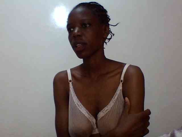 Sexxybellah6 webcam