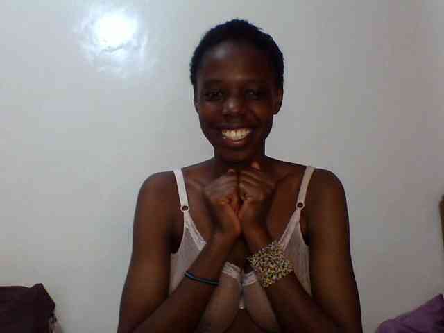 Sexxybellah6 webcam