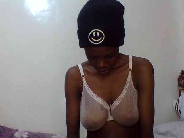 Sexxybellah6 webcam