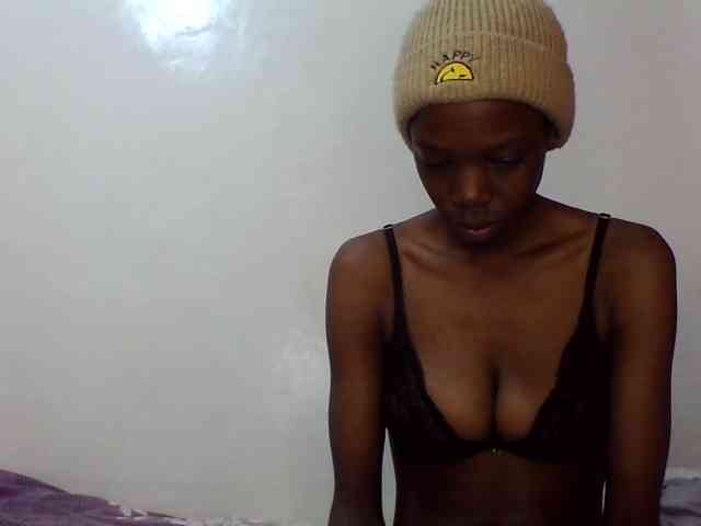 Sexxybellah6 webcam