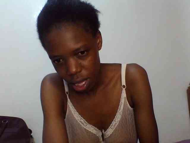 Sexxybellah6 webcam