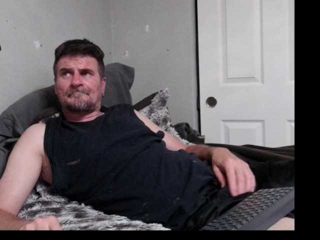 Mikeymouse47, 48 y/o - Live Cam on BongaCams