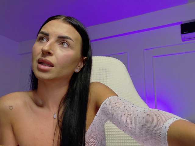 Ladycharm93 live cam preview