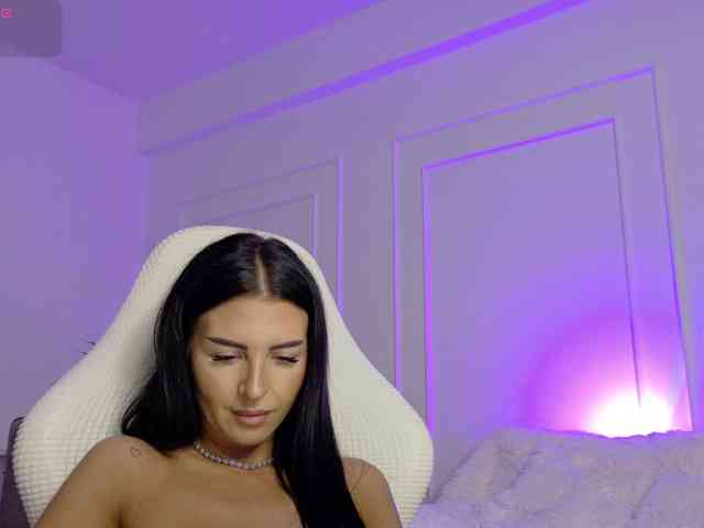Ladycharm93 webcam
